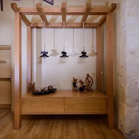 Monastery Boutique מלון 4*
