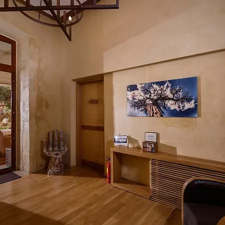 Monastery Boutique מלון 4*
