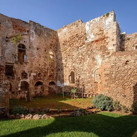 Monastery Boutique מלון 4*
