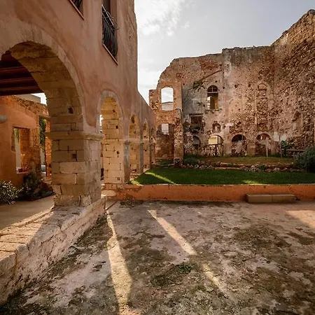 מלון Monastery Boutique חאניה