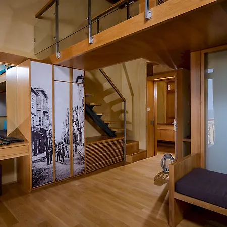 מלון Monastery Boutique 4*